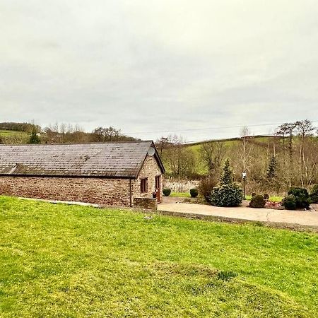 Llangwm-Isaf Detached One Level Stone Barn 빌라 외부 사진