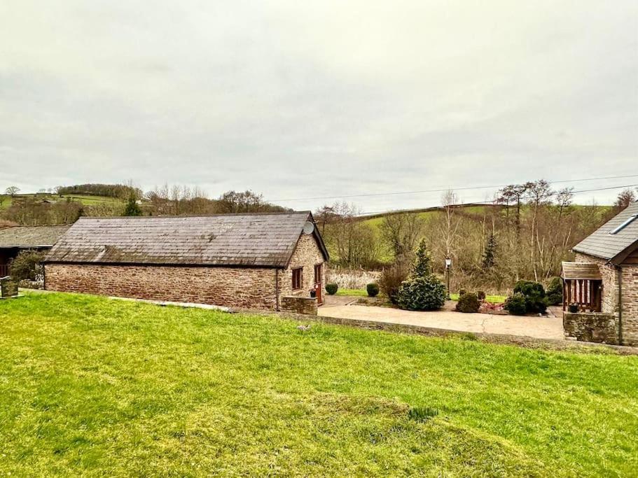 Llangwm-Isaf Detached One Level Stone Barn 빌라 외부 사진