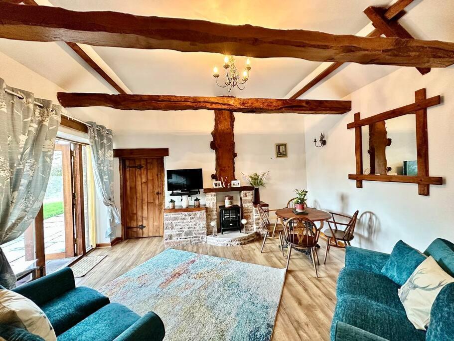 Llangwm-Isaf Detached One Level Stone Barn 빌라 외부 사진