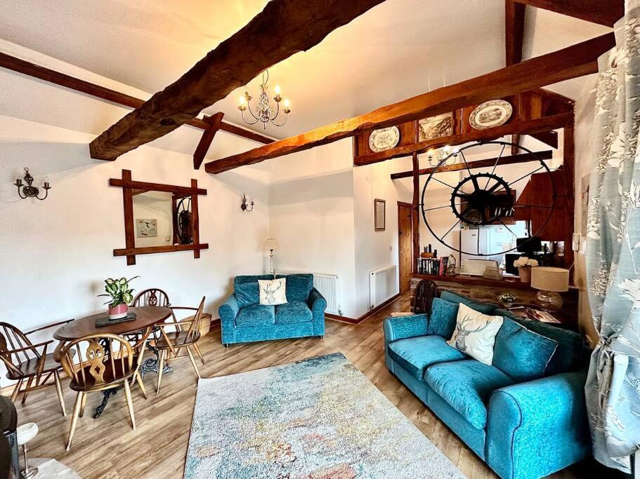 Llangwm-Isaf Detached One Level Stone Barn 빌라 외부 사진